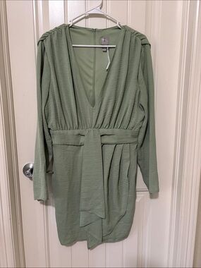 NWT asos Sage Green‎ V-Neck Long Sleeve Dress